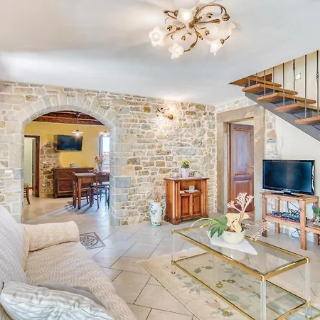 Holiday home Antico Seccatoio Chitignano